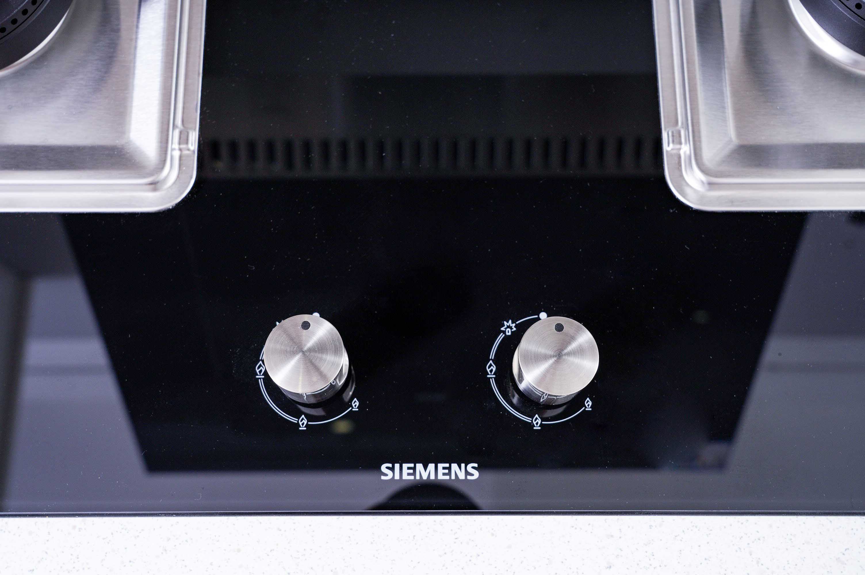 轻松安享美味盛“焰”，西门子嵌入式燃气灶测评