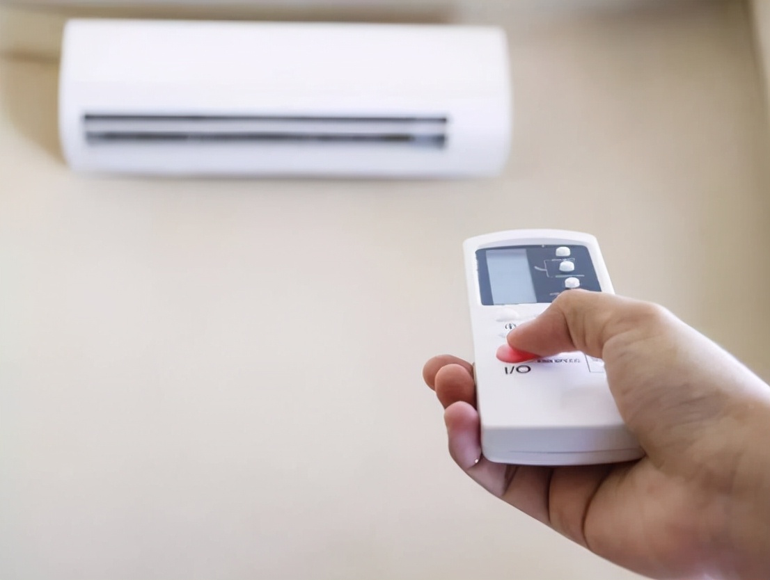 吹空调嗓子不舒服喝水也没用,嗓子发干喝水也没用怎么回事