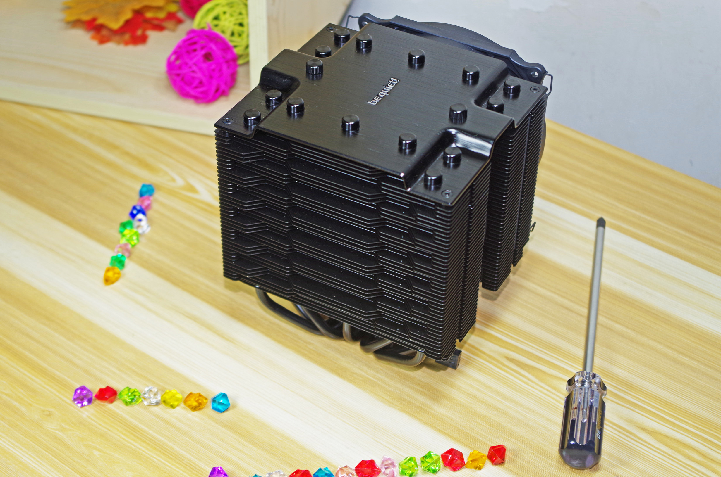 pcie插固态会占用显卡的通道么,pcie延长线对显卡性能测试