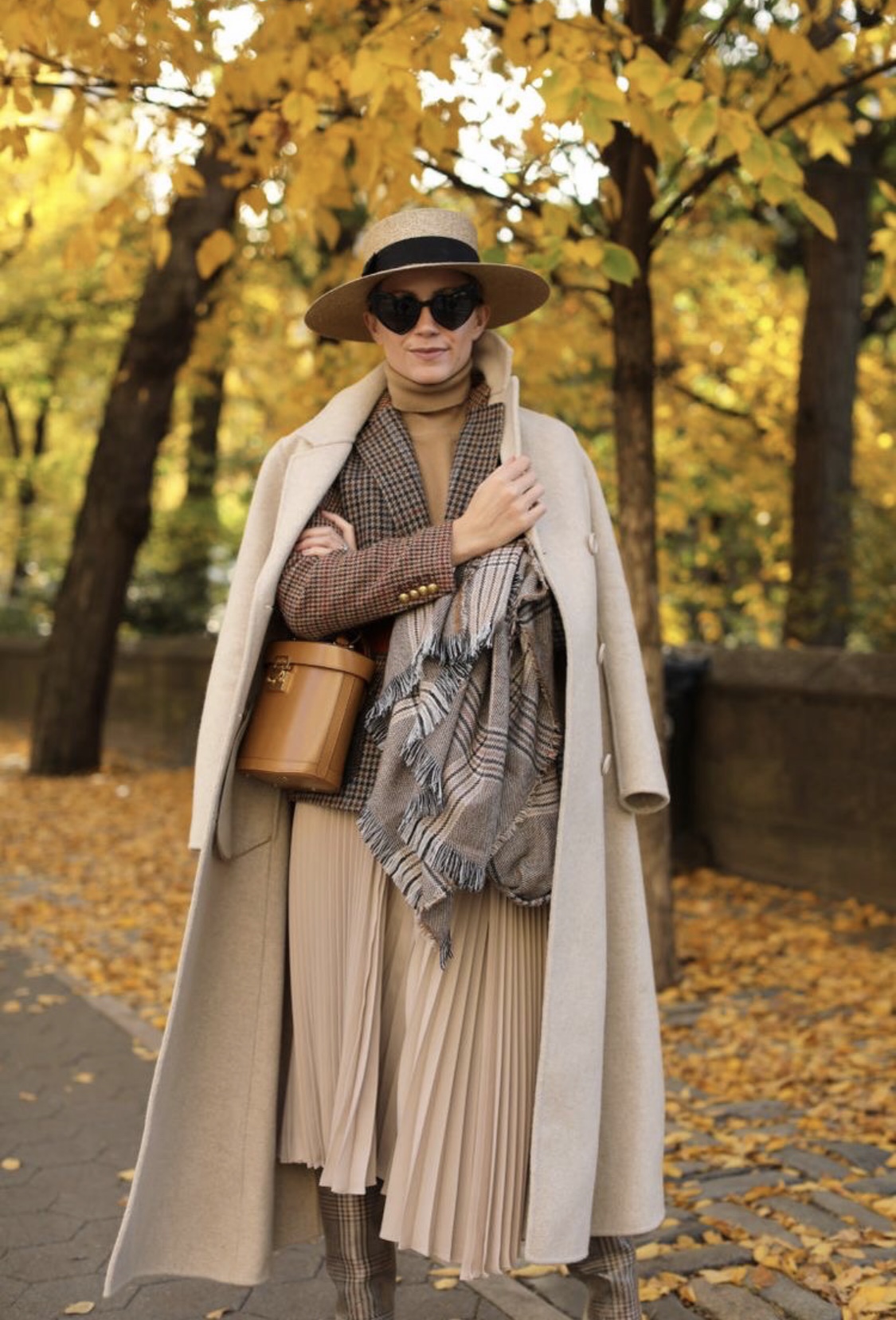 夏天洋气女士半裙显瘦气质,夏天时尚气质链条高腰半裙