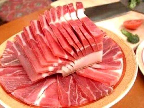 云南老字号潘祥记云腿月饼,云南的百年老字号鲜花饼店