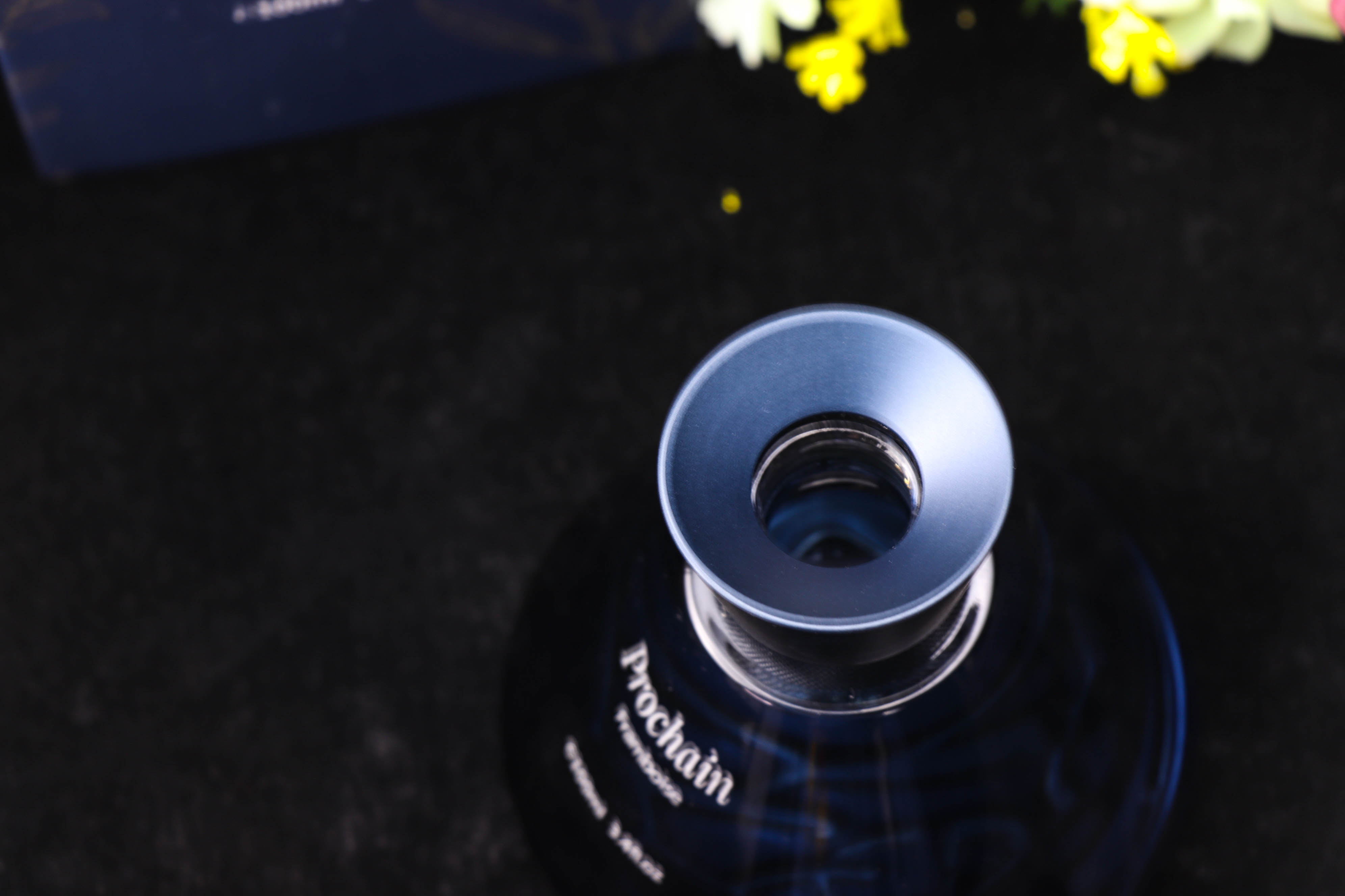 外形很绅士，满屋都香了。使用Prochain花园藤条无火香薰