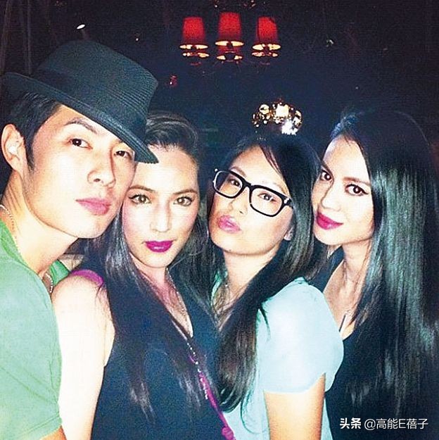 璞棬鍐嶈捣椋庝簯,棣欐腐璞棬涓変唬鍚嶅獩