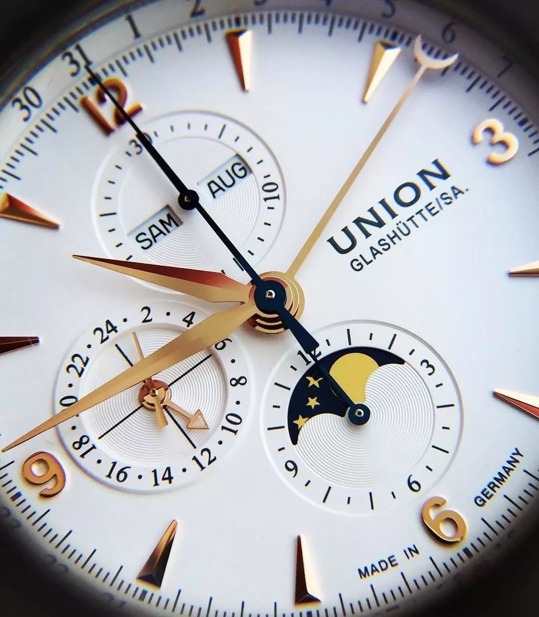 预算2万智能手表,2万多预算选什么手表女款