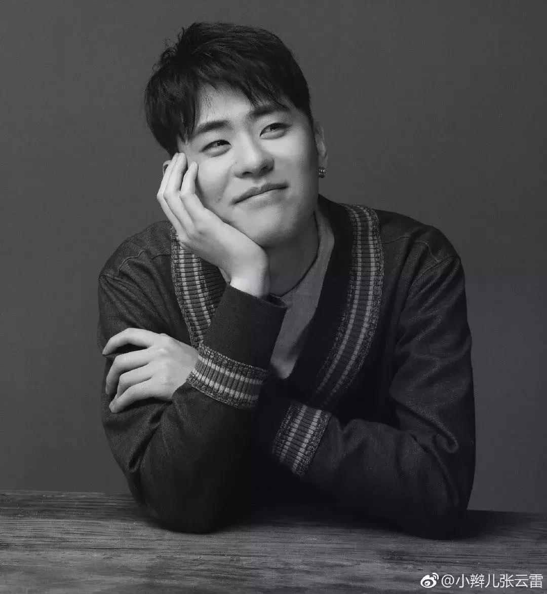 张云雷“渡劫”归来：手术取出全身钢钉，恢复不到一月便急回舞台