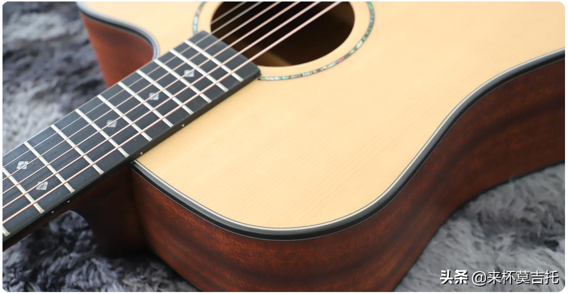 心动预警长款,千元单板吉他性价比之王