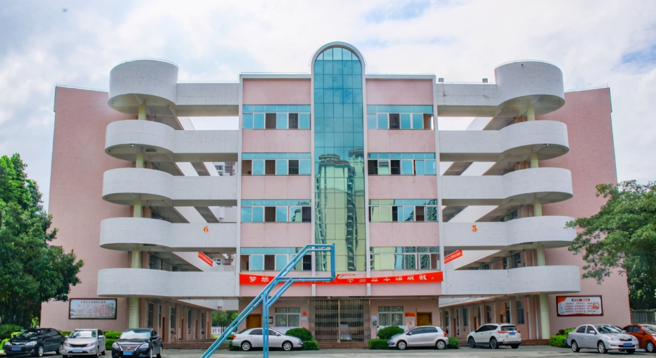 怀念母校实验中学,新兴县实验中学