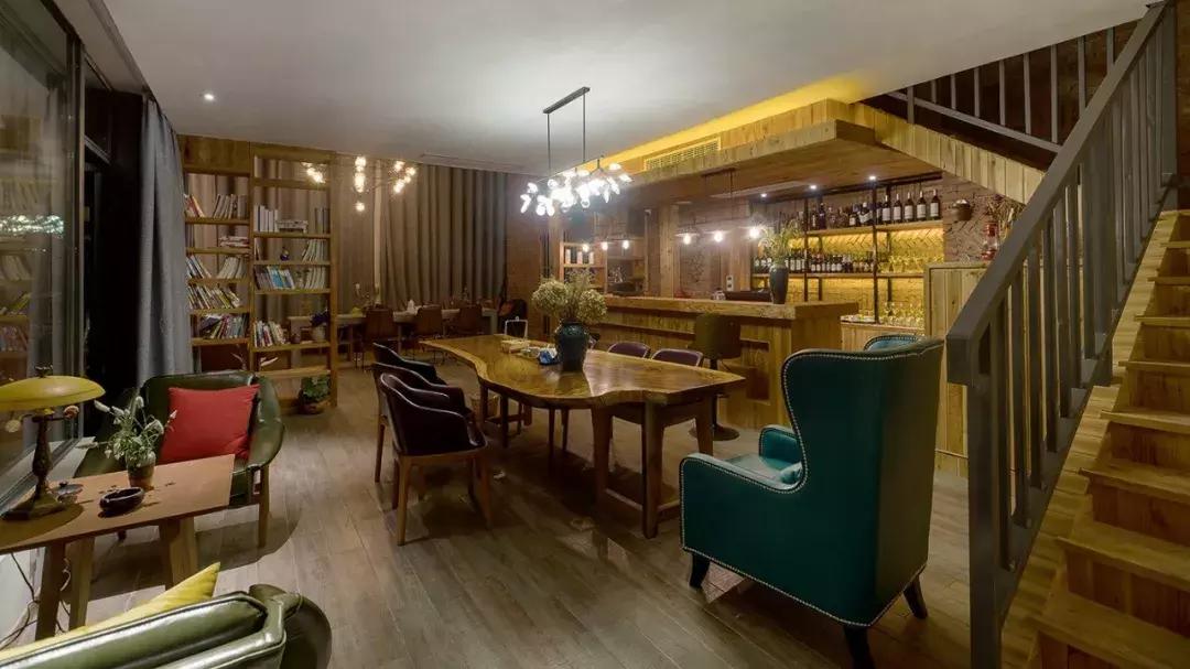 四个集装箱别墅民宿小院,5个40尺集装箱改造别墅图片