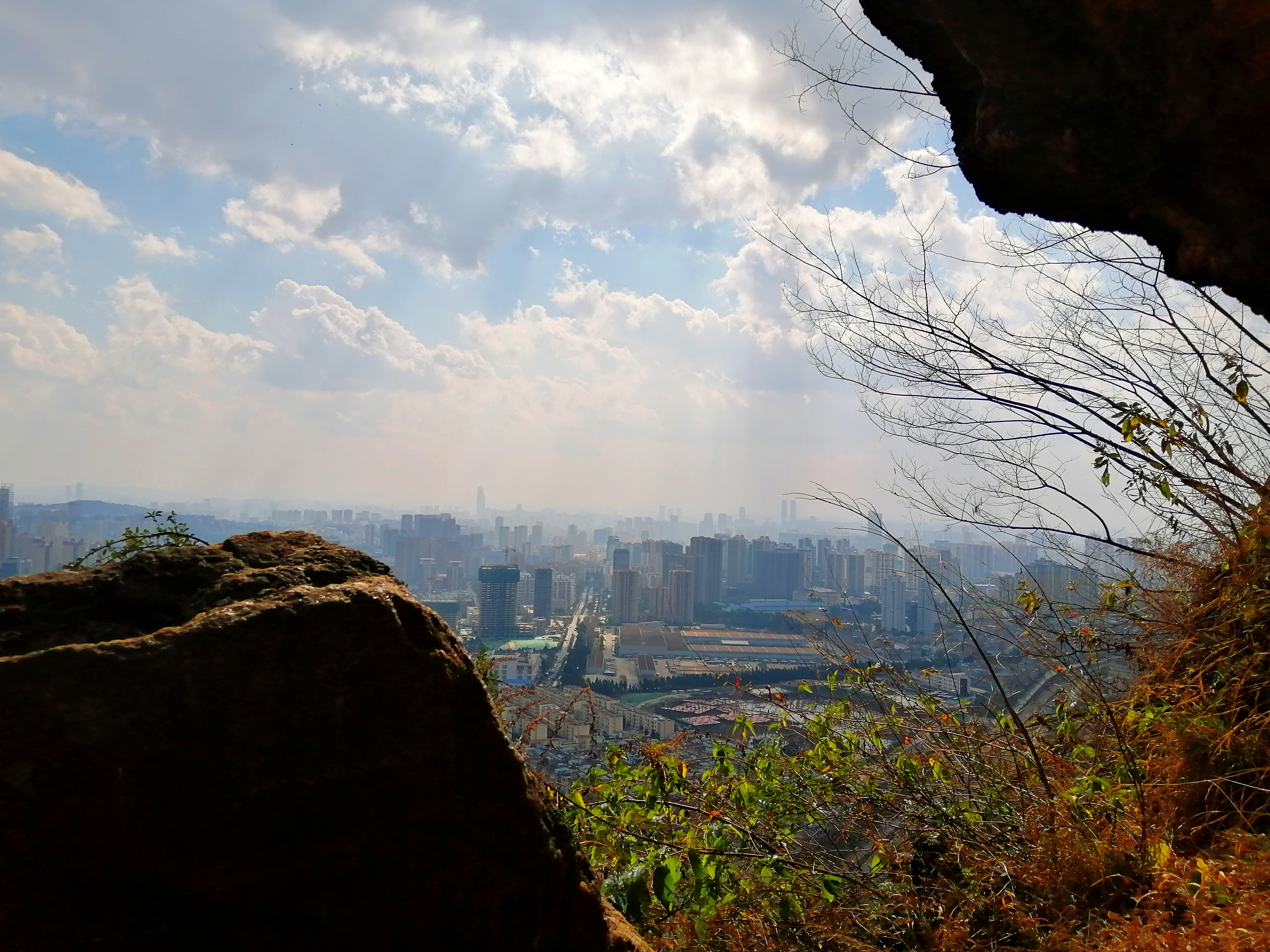 惊喜？悲哀？昆明三环徐霞客探寻过的两个溶洞，还是380年前样子