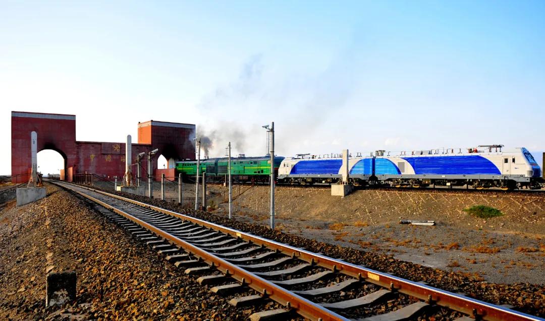 中国与白俄,13年中国中车