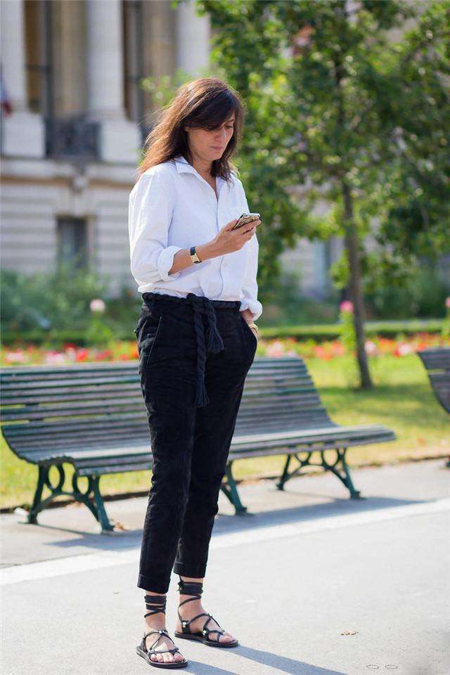 脱掉你的老爹鞋吧，今年流行的是“吊兰鞋”，高雅不过时明星都爱