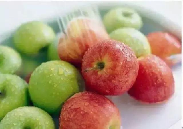 水果打蜡沾到衣服怎么清洗,水果打蜡如何将蜡去掉