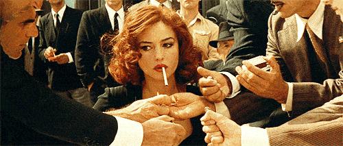 没人追的女生和很多人追的女生，人生际遇会有什么不同？