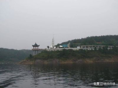 《游遍南阳》作者：石为璧