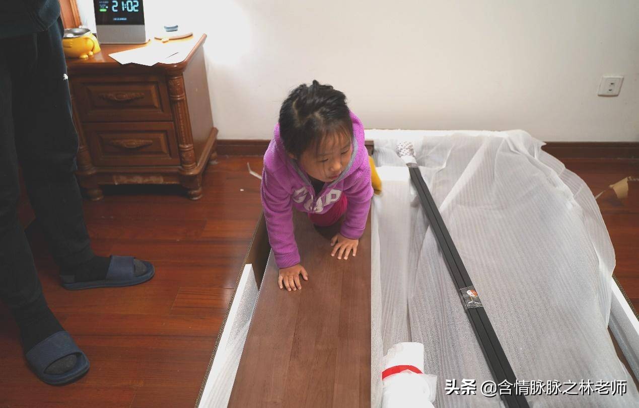 8平方小户型床带飘窗,8平米的小户型床