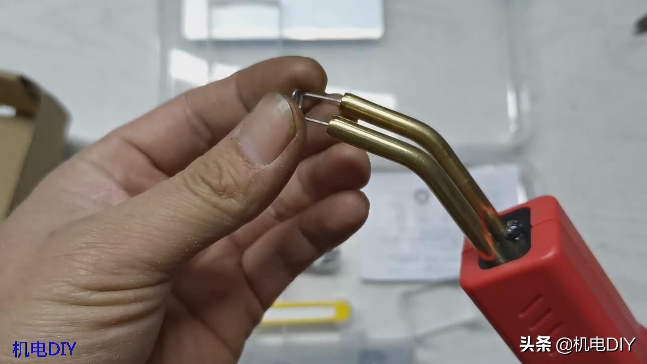 植钉焊枪效果怎样,塑料焊枪和塑料焊钉哪个更牢固