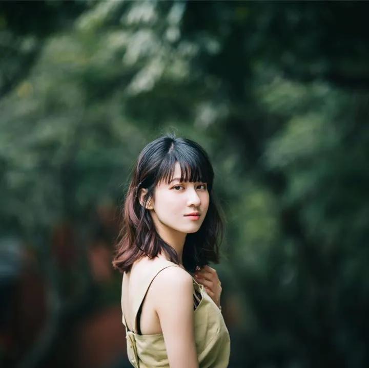 为什么台湾女明星多出文艺女青年？