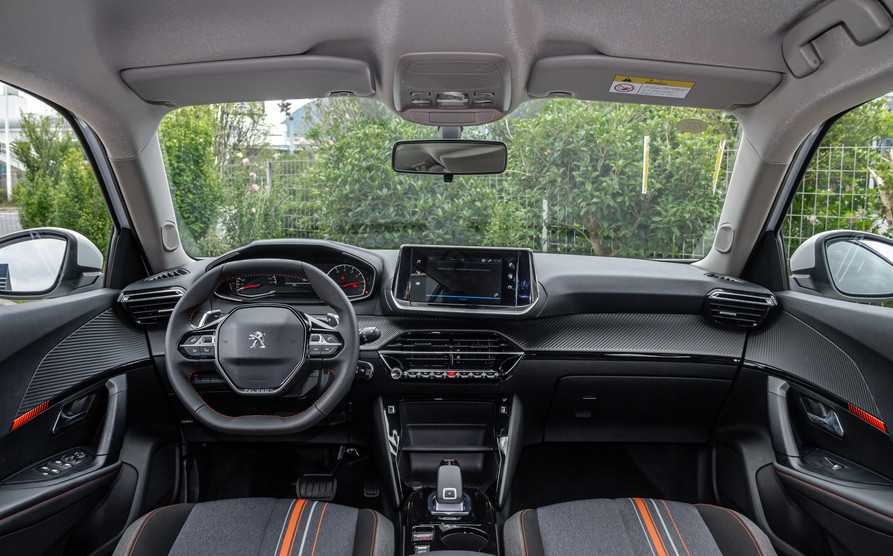 在国外销量很高却在国内惨淡的车,标致车型为什么不温不火