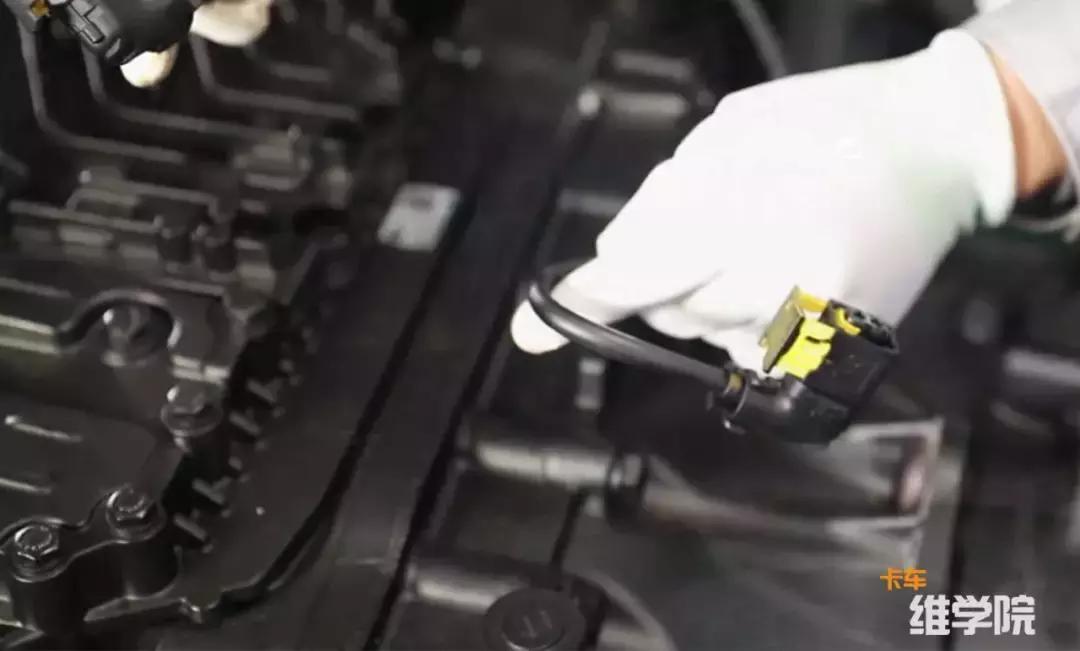 zf6速变速箱电脑板怎么拆,zf12挡变速箱副箱维修视频