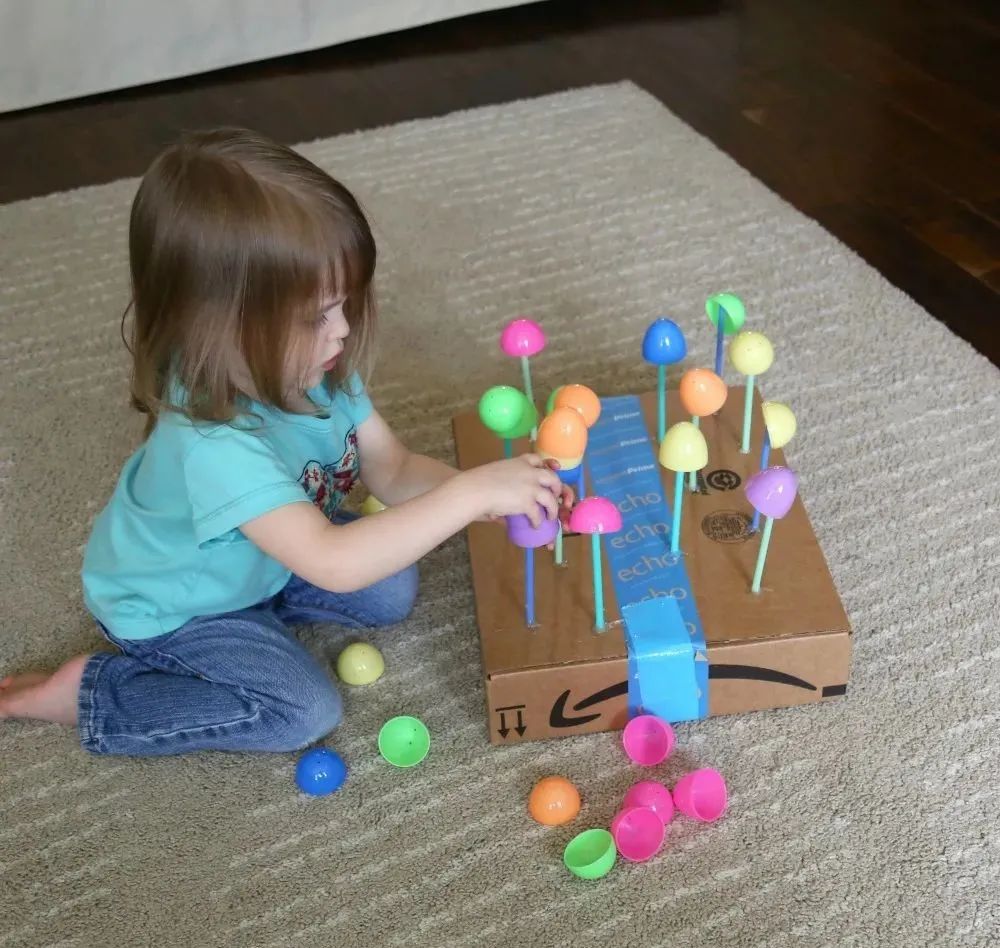 15个人玩的室内游戏,15人室内聚会小游戏活跃气氛简单