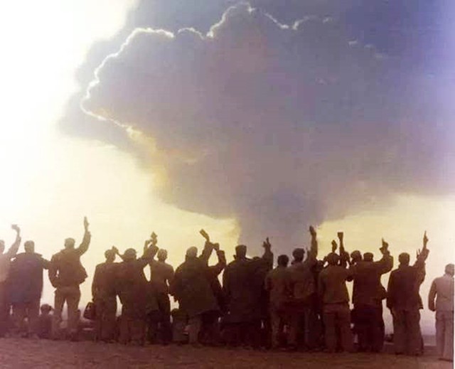 中国氢弹爆炸是哪一年,中国第一颗原子弹爆炸的时间