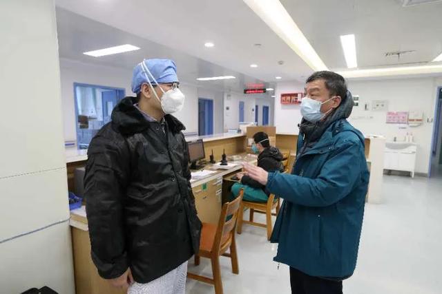 武汉战“疫”专访回顾：李太生，面对“新冠”从黑脚丫找发病机制