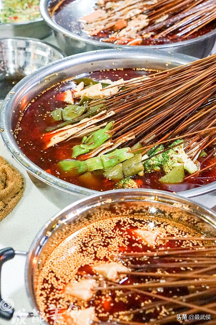 这条酒吧一条街知道的人都不年轻了！