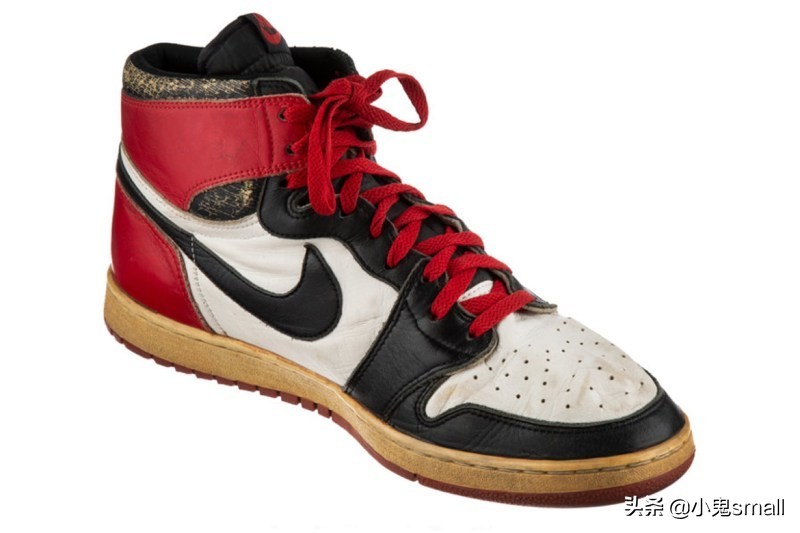 乔丹aj1黑灰脚趾低帮价格,乔丹发布aj1