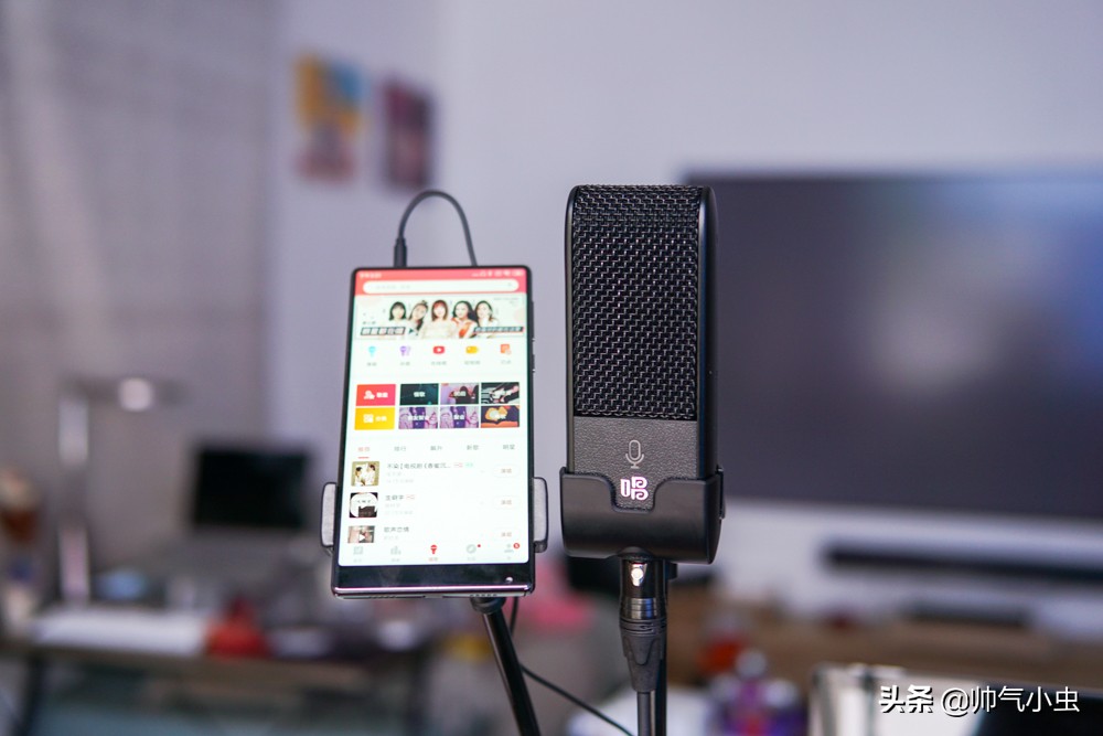 售价999元，用了之后，才发现我离那些主播只差一张好声卡