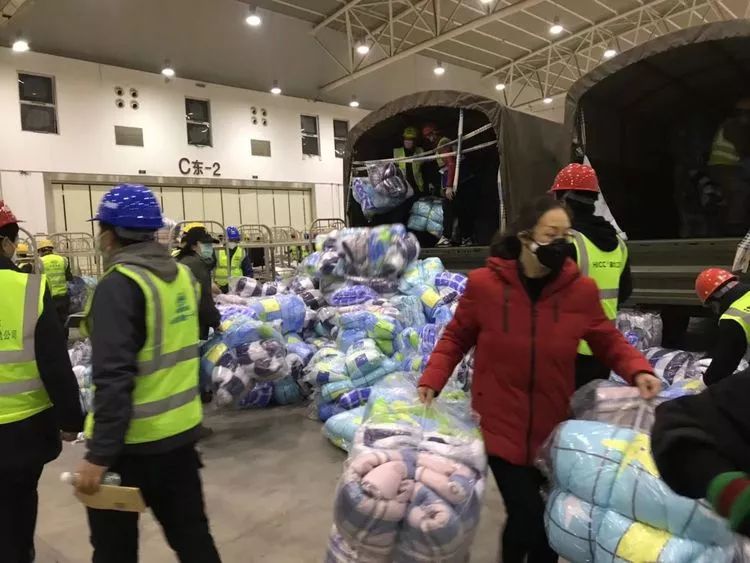 泪目致敬最可爱的兵,致敬最可爱的小孩子们