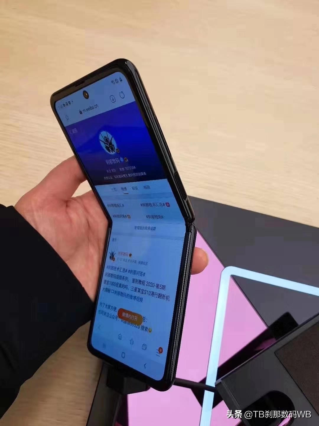 折叠屏手机galaxyfold25g,galaxy折叠新机