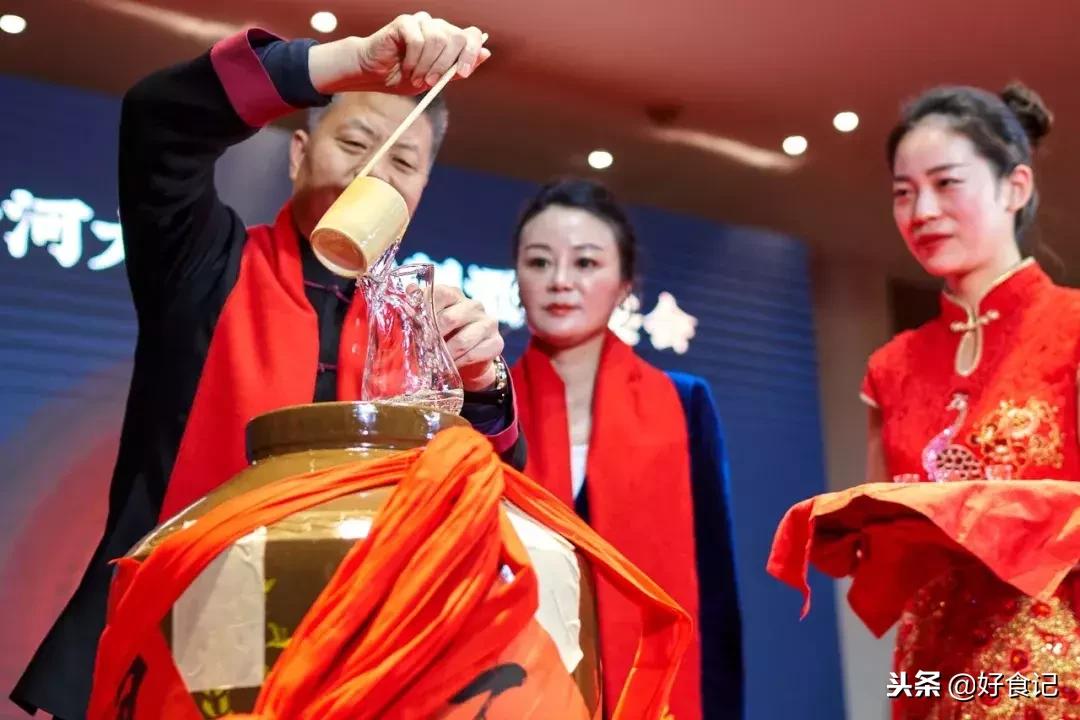 国内4款不输茅台的酒,档次能和茅台媲美的酒