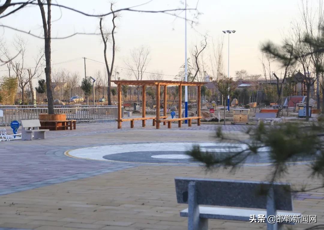 肥乡哪里有足球场,肥乡水上公园足球场