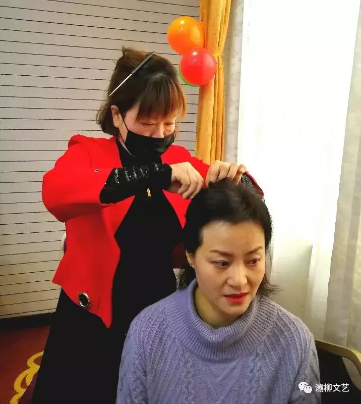 中国西部文苑｜四院文化群健步远征群欢歌热舞迎新年