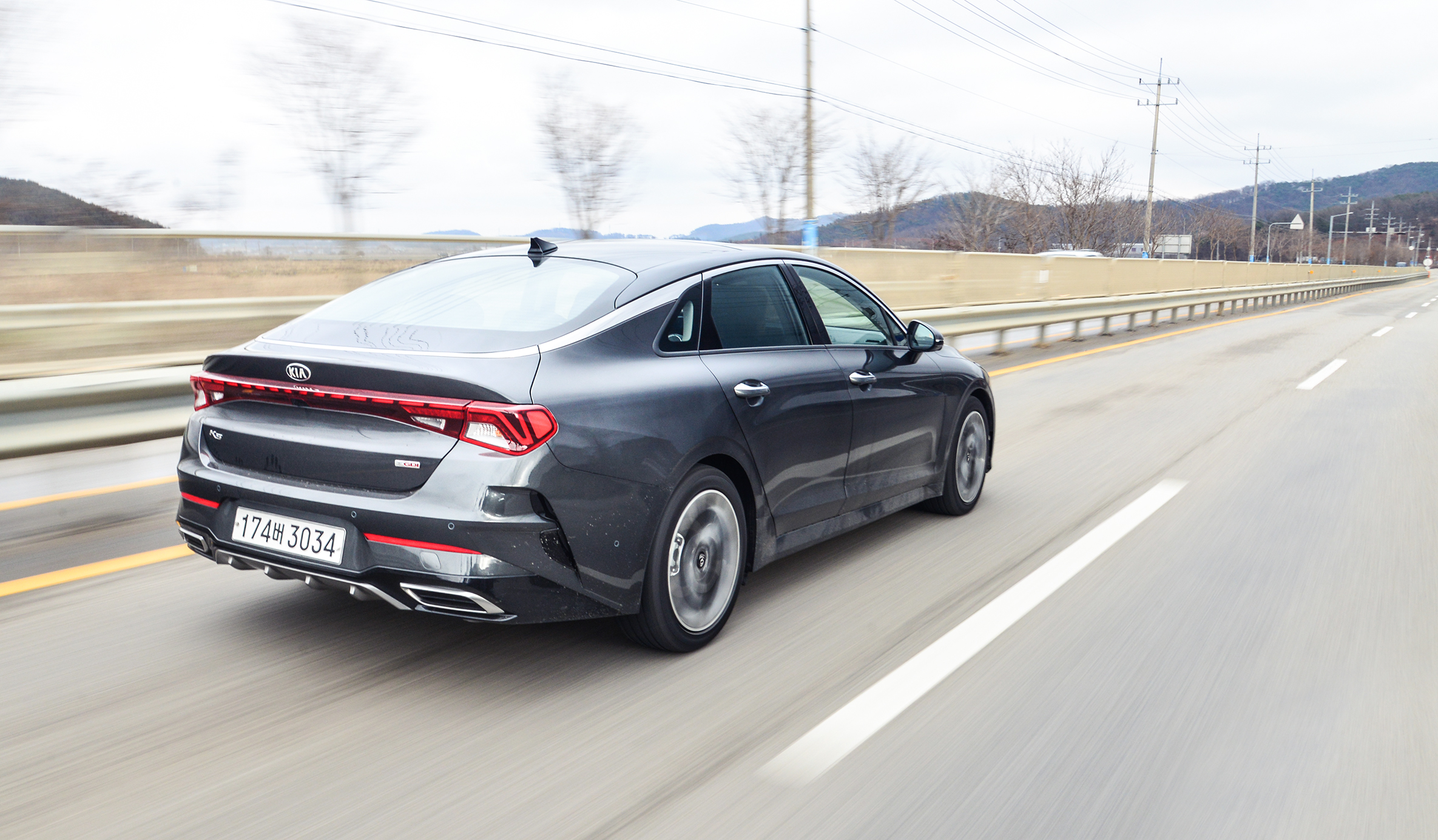 第1代的起亚k5有多火,起亚全新k5曝光颜值重回巅峰