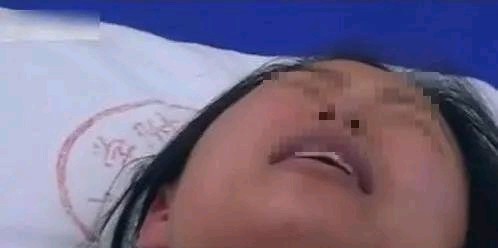 产妇分娩难产痛得大叫,产妇分娩大声喊叫