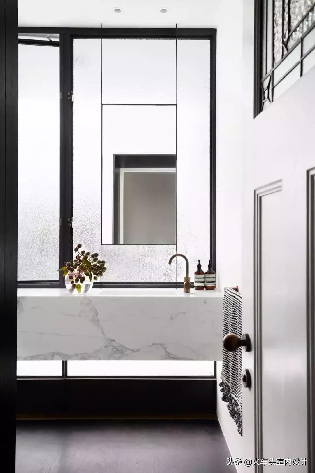 如何利用光线展现空间感 (室内光线最佳设计)