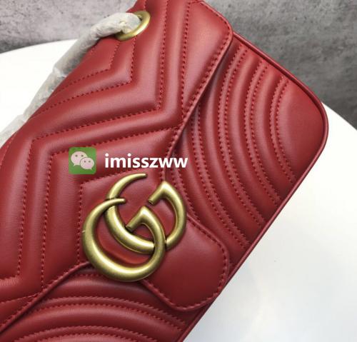 女大学生买原单包包后的自白，结局令人无比震惊！