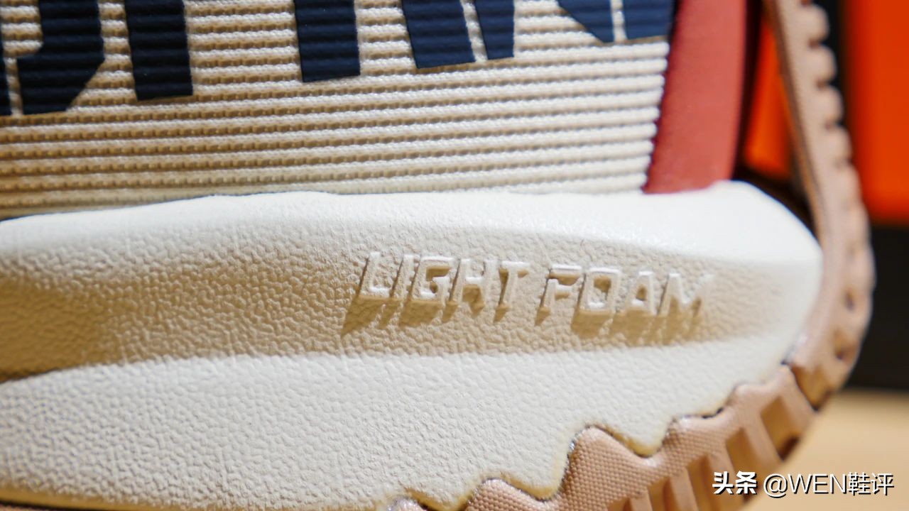 最近炒的很火的李宁鞋,最近出的李宁篮球鞋