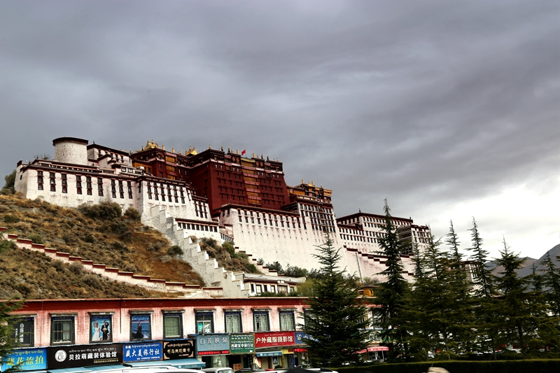 比天空更辽阔比白云更洁净比佛国更妩媚珠峰脚下的游记十