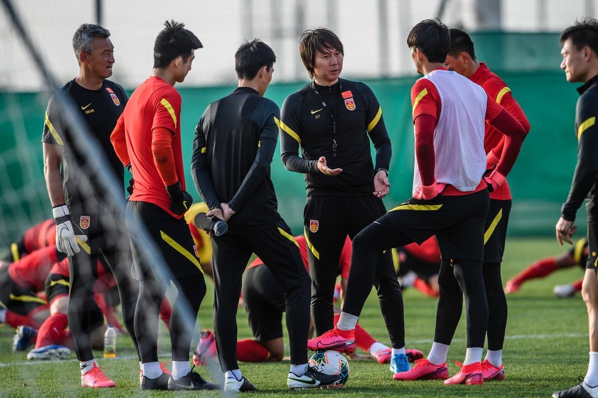 国足什么时候去迪拜集训,为什么国足世预赛去迪拜