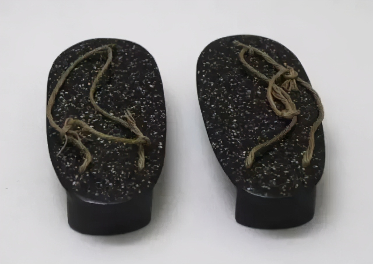 孔子穿啥鞋,孔子脚穿多大鞋