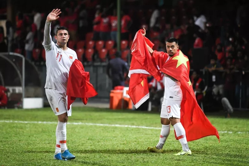 中国足球归化政策是继续还是终止,归化是国足唯一出路吗