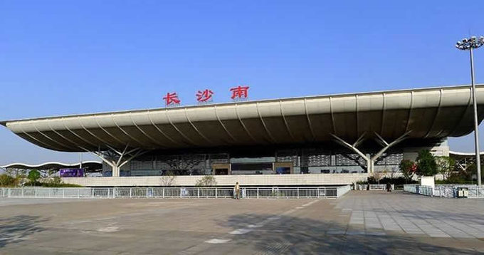 凤凰3天两晚旅游攻略,张家界凤凰三日游攻略