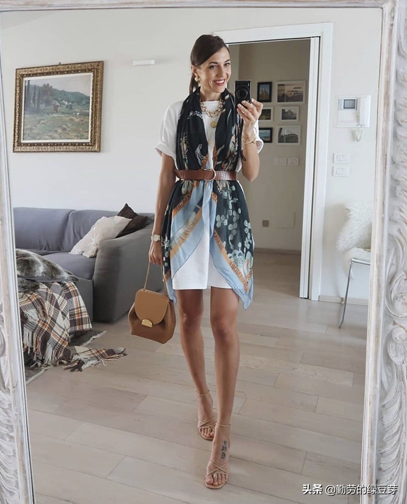 雪纺衫怎么穿好看图解大全,雪纺衫搭配讲解图解女士