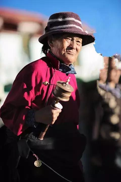 西藏九宫八卦牌如何佩戴,刑太岁佩戴九宫八卦牌有用吗