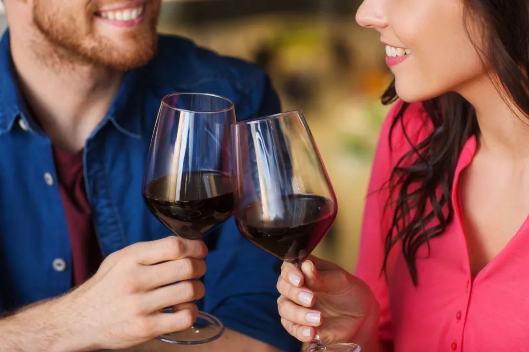 唇黑怎么养生,唇口黑怎么办