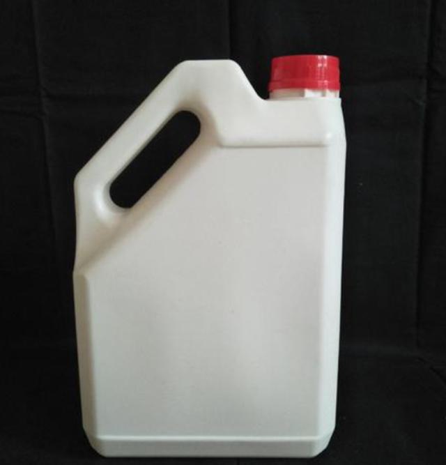 车辆水箱多久换一次水,发动机水箱多久加水