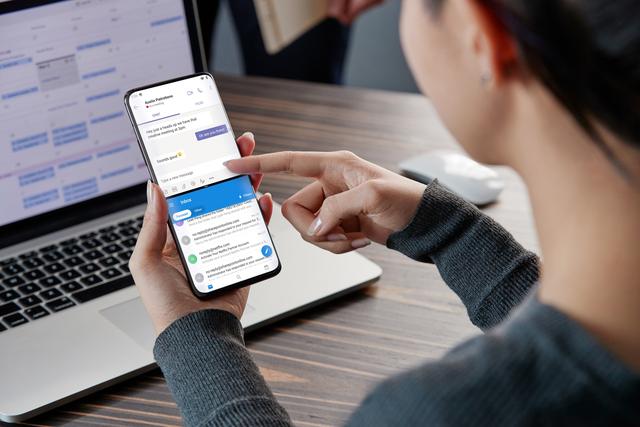 高端机型均三星AMOLED屏幕，行业色准顶级水平甩京东方、维诺信