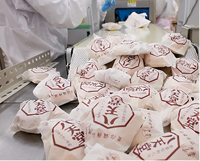 爆卖的“八天堂”竟然是家濒临破产的老字号商店！如何走出低谷？